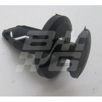 Image for Wheel arch trim clip Land Rover